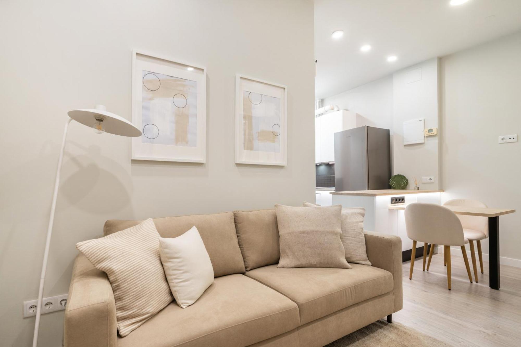 Apartamento Reformado En Metro Ibiza Alquiler Temporal Мадрид Екстериор снимка