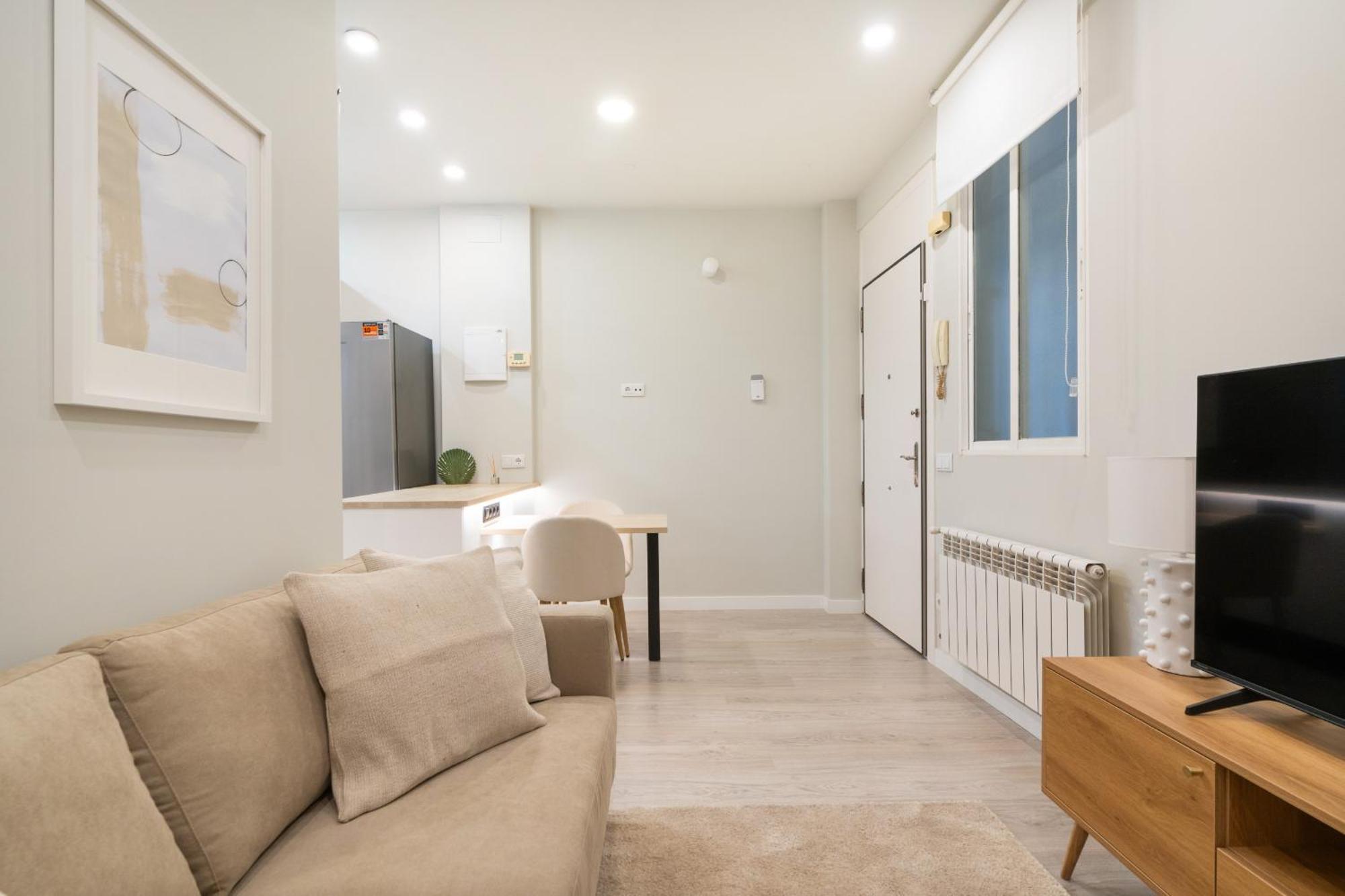 Apartamento Reformado En Metro Ibiza Alquiler Temporal Мадрид Екстериор снимка