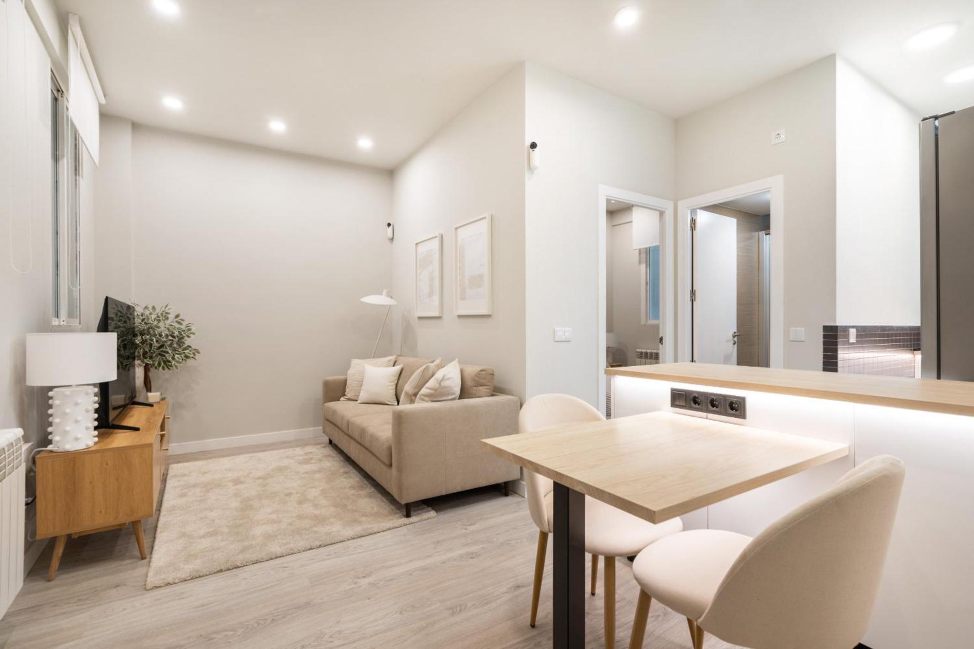 Apartamento Reformado En Metro Ibiza Alquiler Temporal Мадрид Екстериор снимка