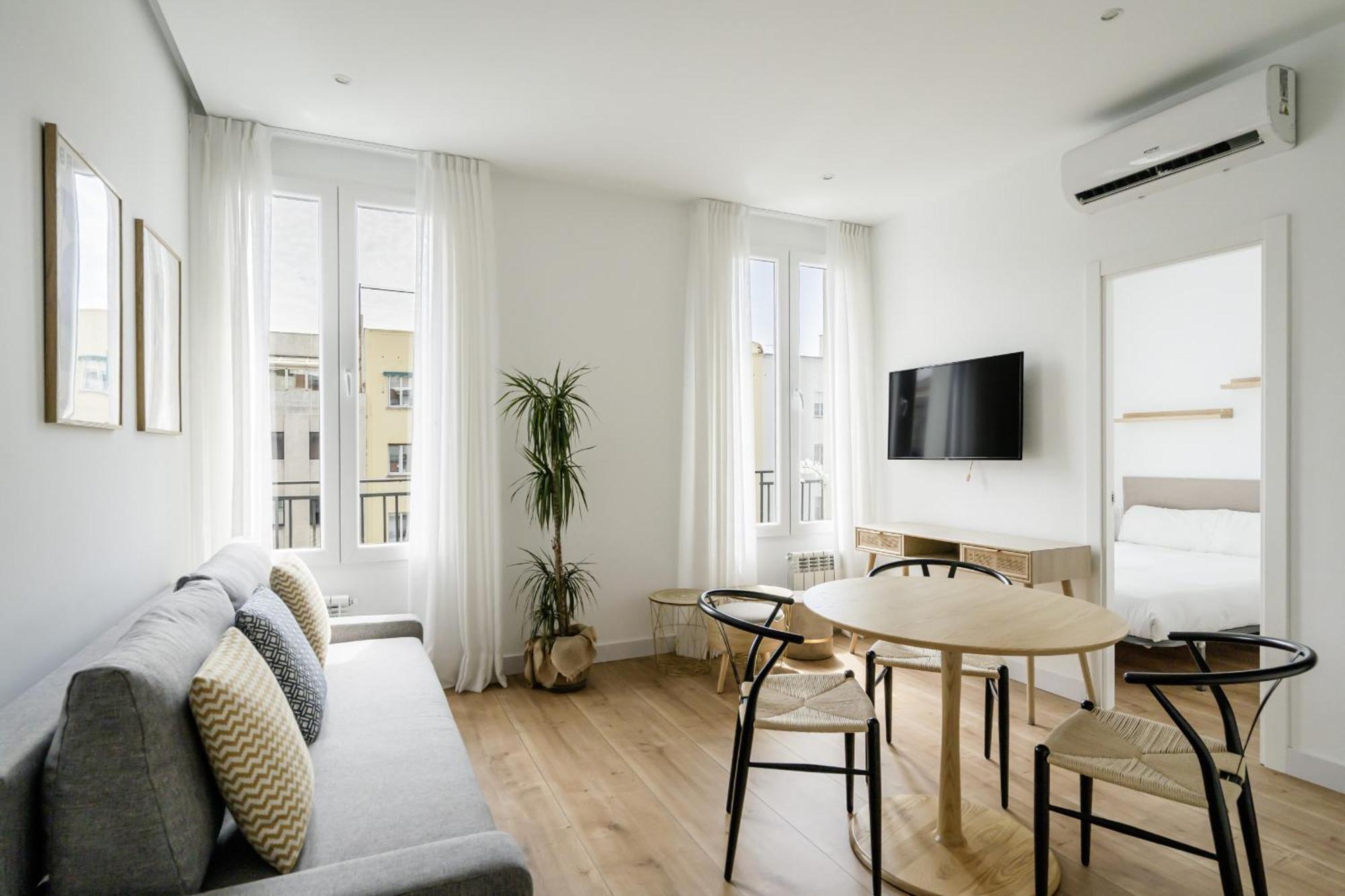 Apartamento Reformado En Metro Ibiza Alquiler Temporal Мадрид Екстериор снимка